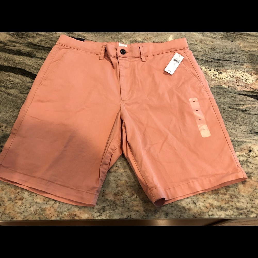 GAP Men’s 33 10” shorts